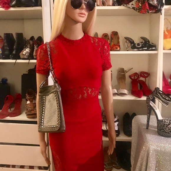 Venus Dress With Red Lace - Picture 6 of 8